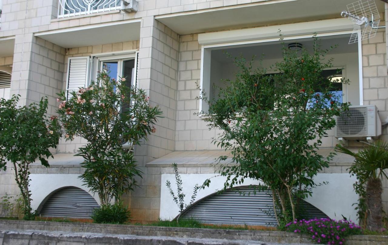 Next Door Apartment Maro & Ivan Njivice Dış mekan fotoğraf