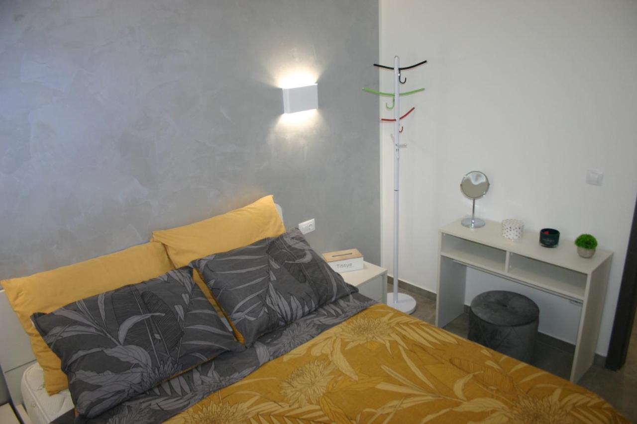 Next Door Apartment Maro & Ivan Njivice Dış mekan fotoğraf