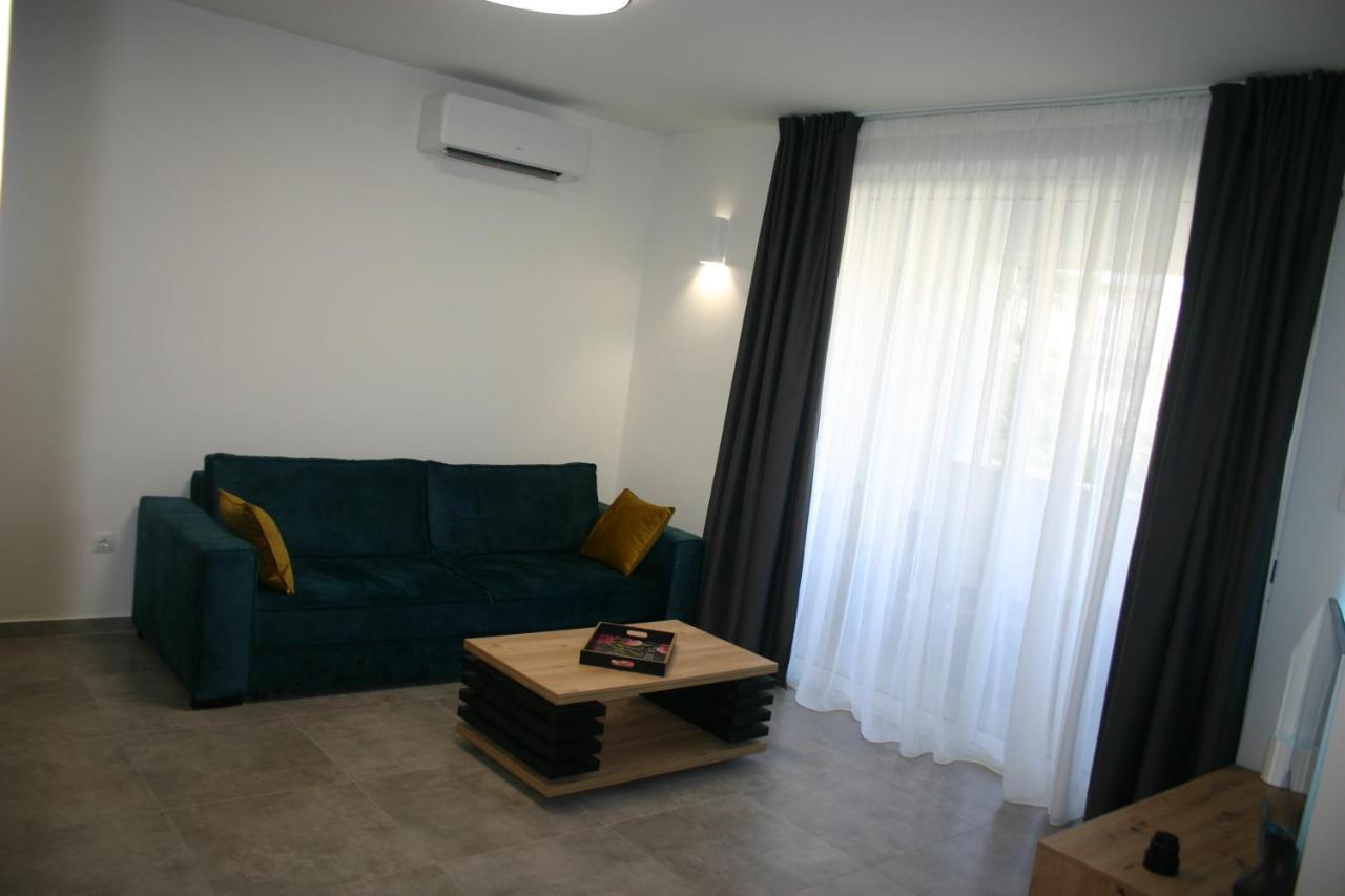 Next Door Apartment Maro & Ivan Njivice Dış mekan fotoğraf