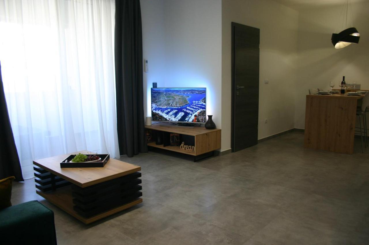 Next Door Apartment Maro & Ivan Njivice Dış mekan fotoğraf